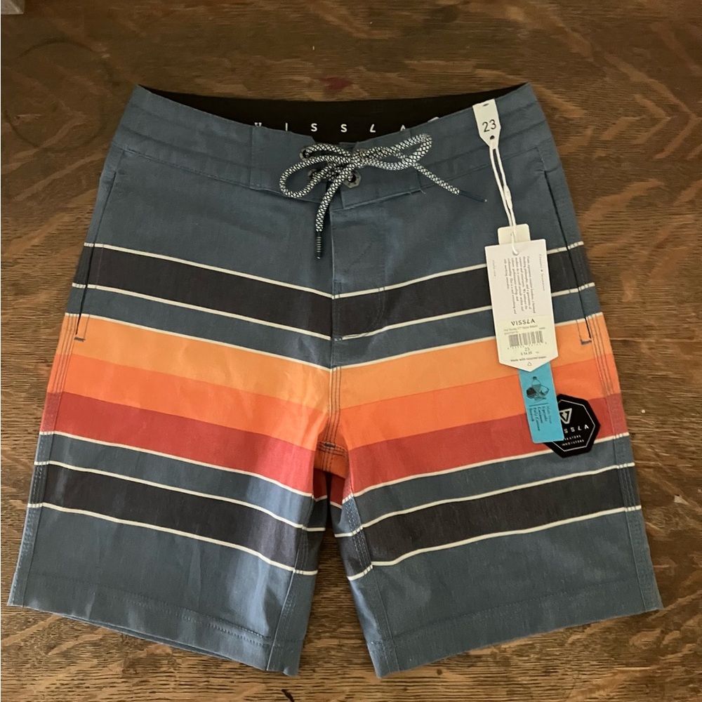 Vissla Fist Bump 17” Boys Board Short